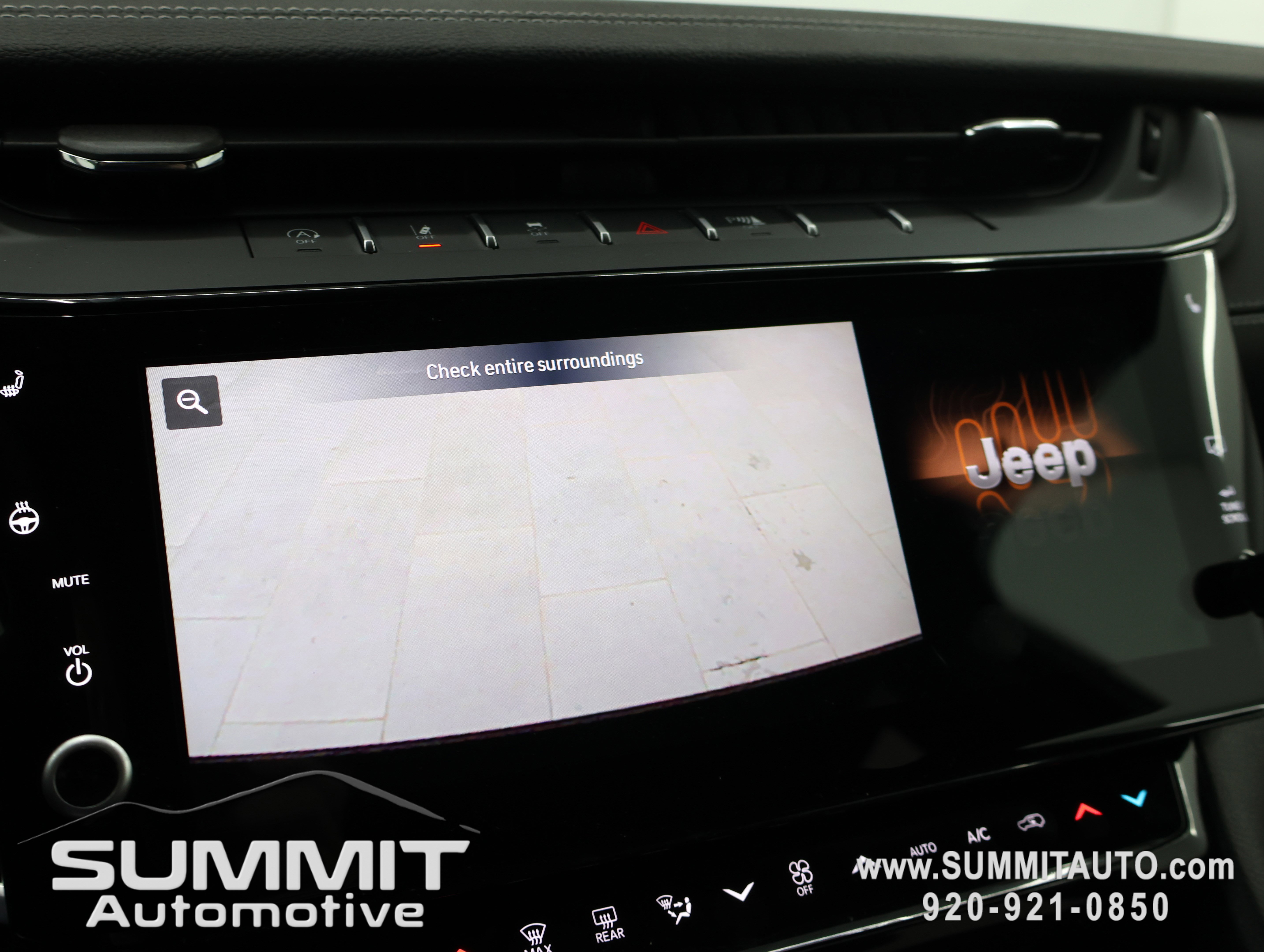 New 2026 Jeep Grand Cherokee Altitude AWD/4WD image 15