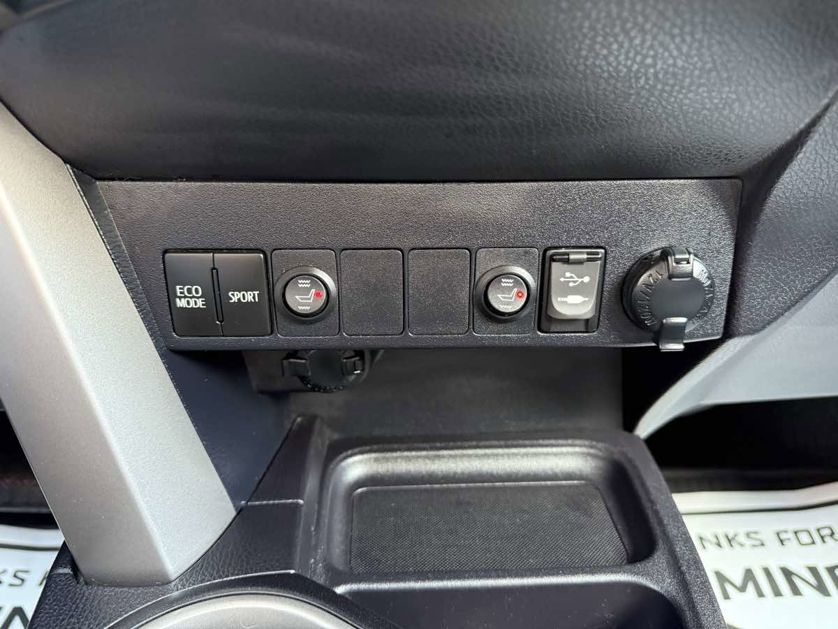 Used 2017 Toyota RAV4 XLE image 20