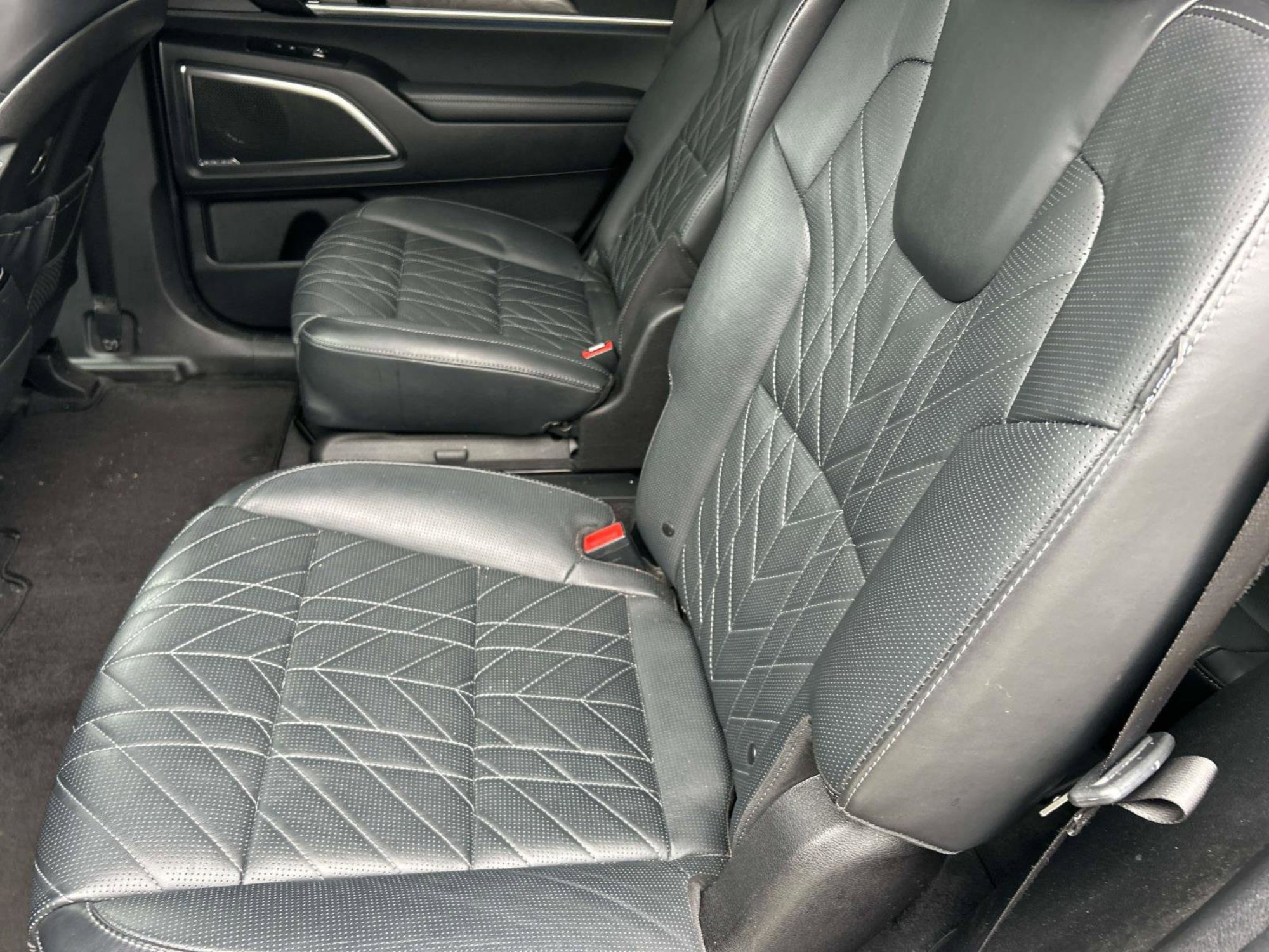 Used 2024 Kia Telluride SX Prestige X-Line image 18