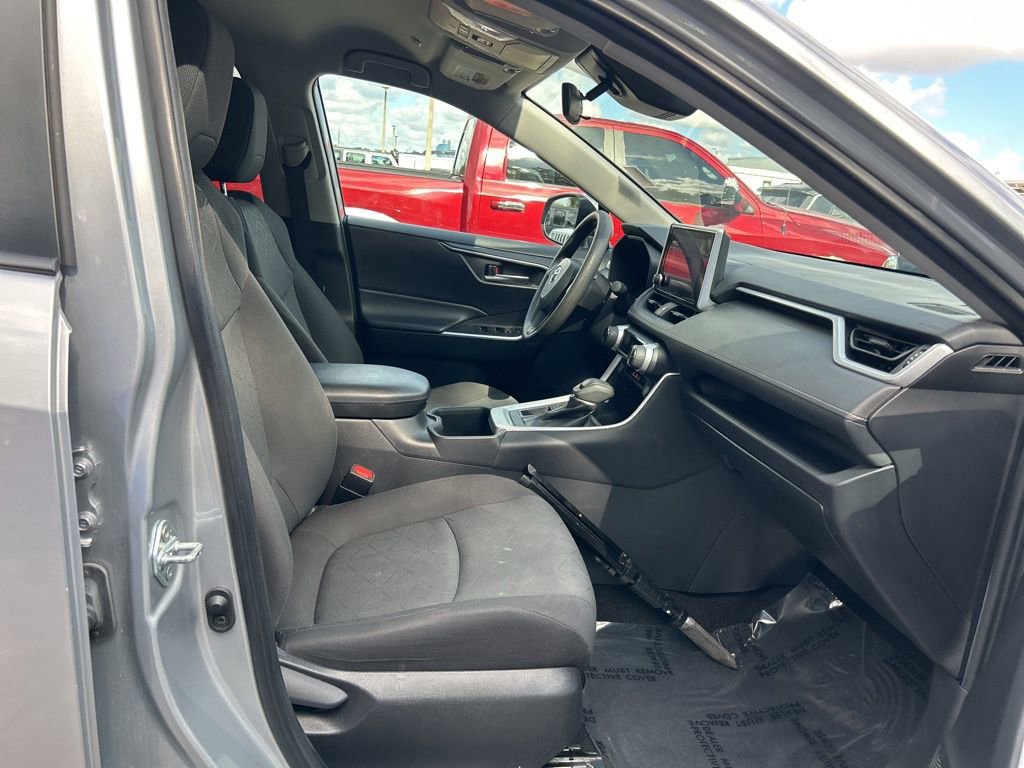 Used 2024 Toyota RAV4 XLE image 23