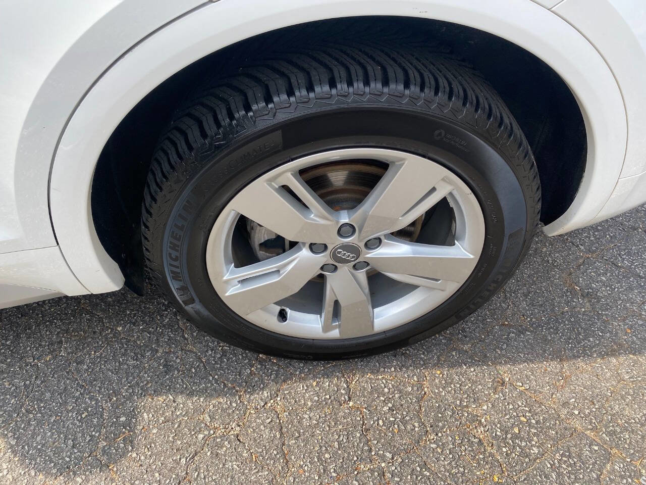 Used 2018 Audi Q5 2.0T Premium Plus AWD/4WD image 9