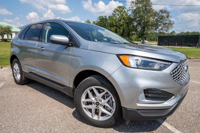 Used 2024 Ford Edge SEL AWD/4WD image 1