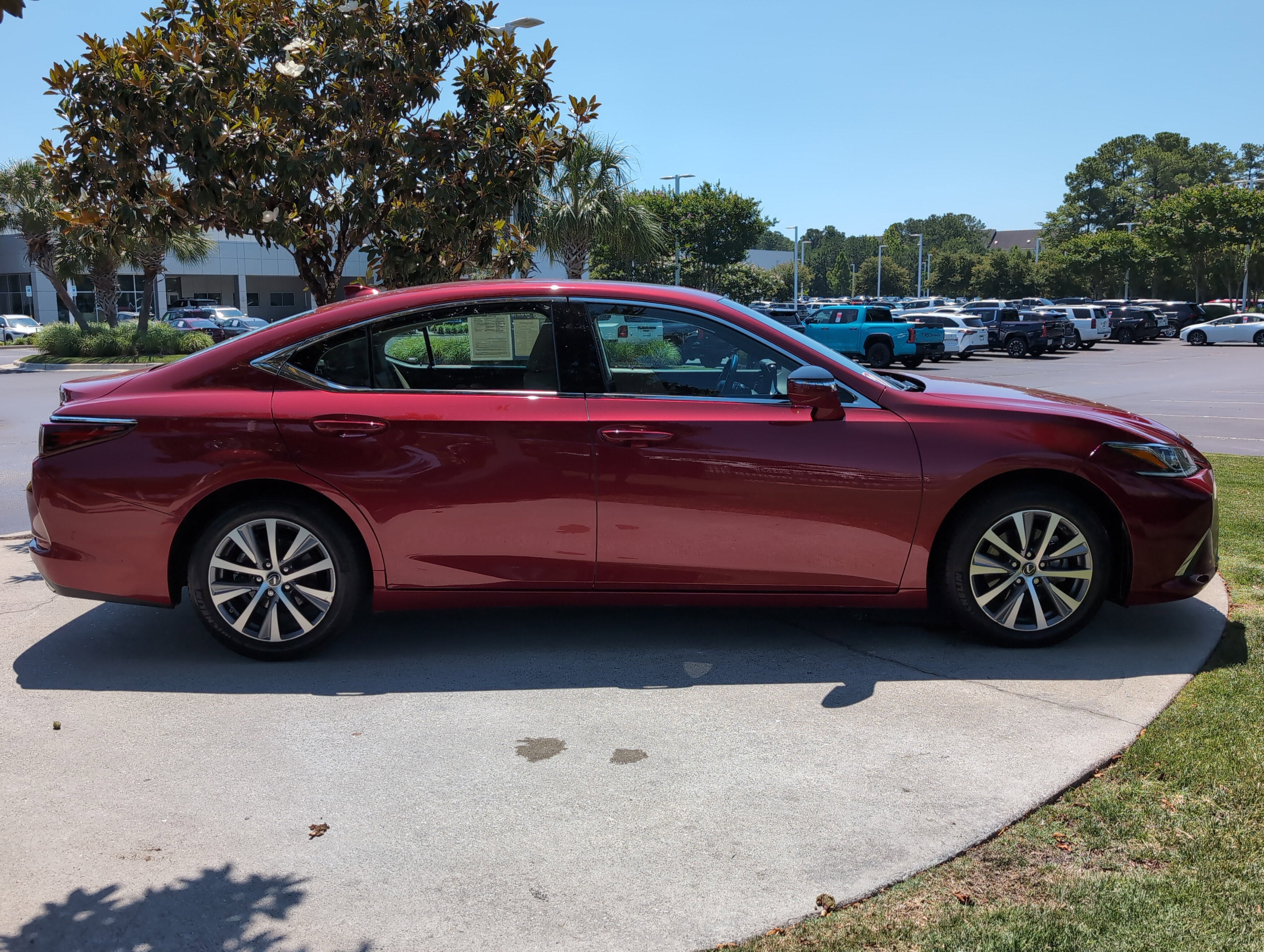 Used 2021 Lexus ES 350 w/ Premium Package FWD image 11