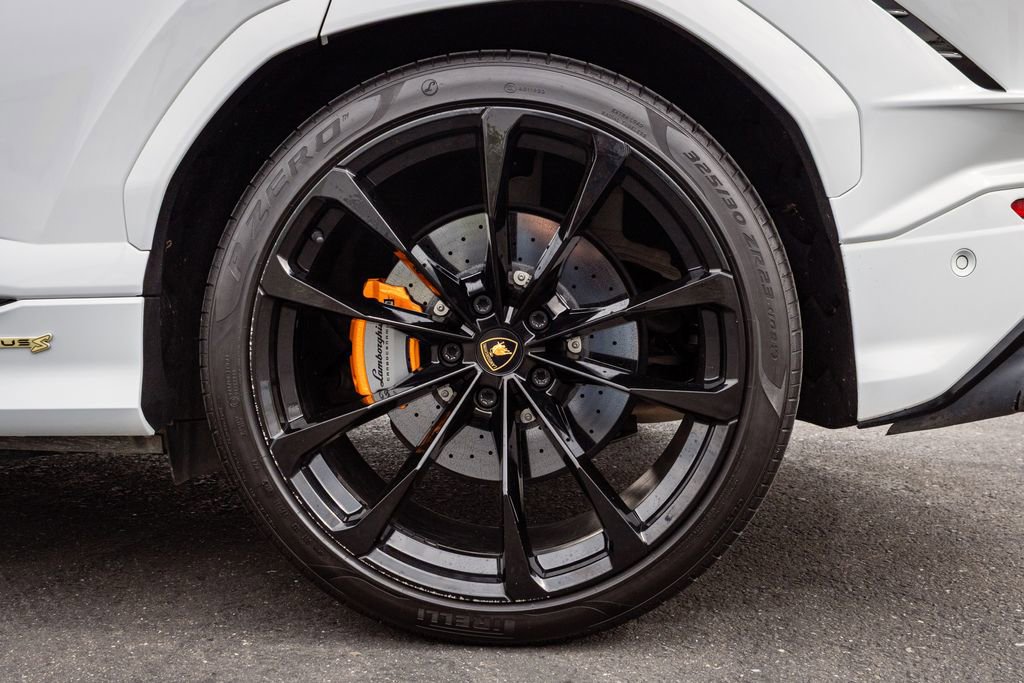 Used 2023 Lamborghini Urus S image 36