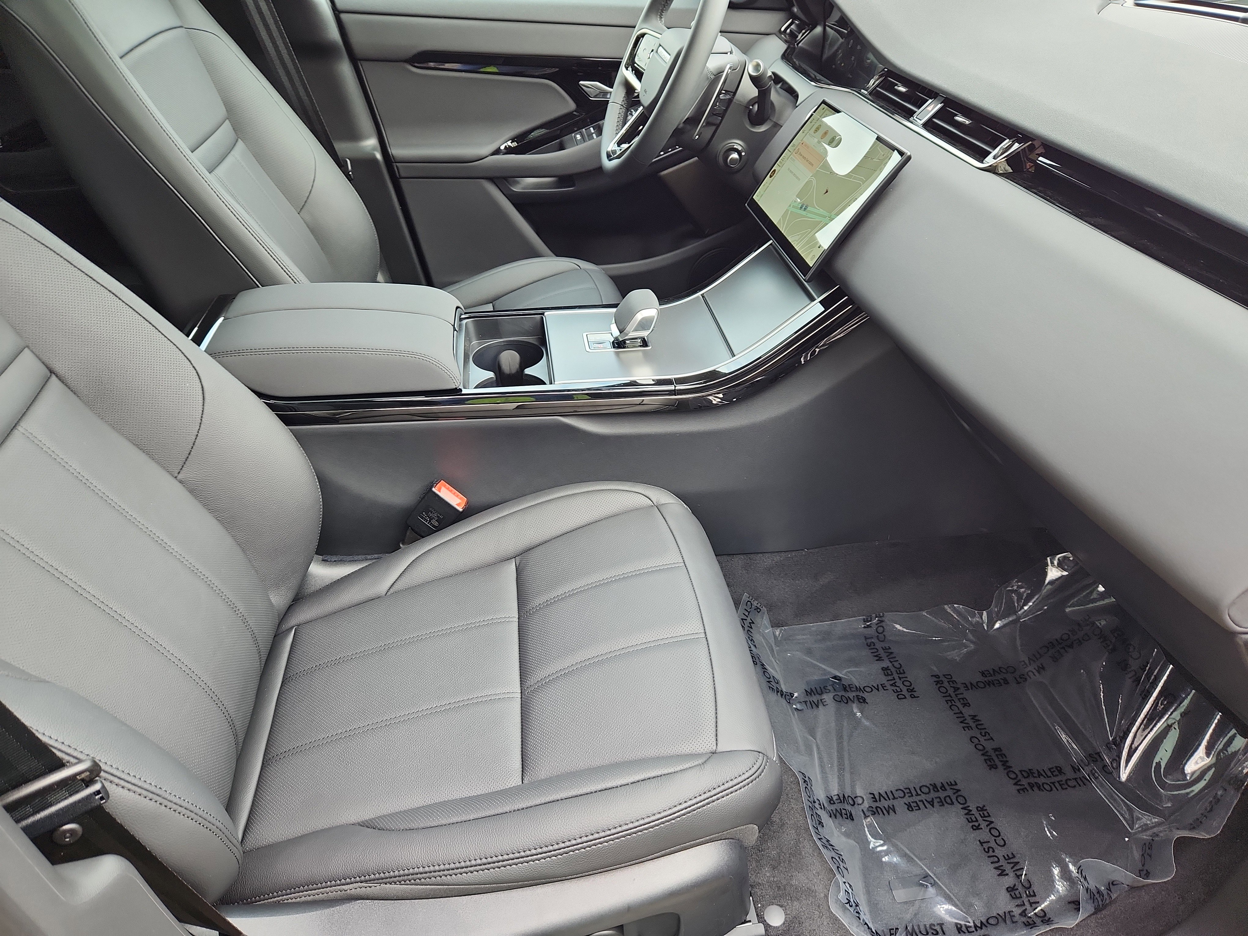 New 2026 Land Rover Range Rover Evoque S image 3