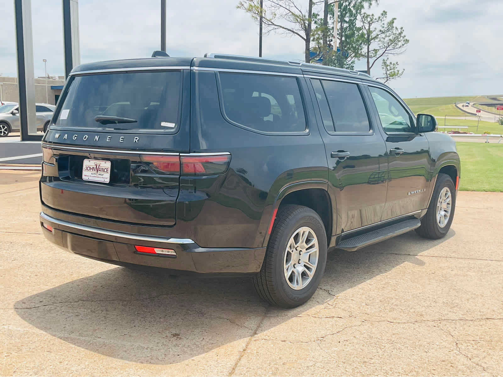 New 2024 Jeep Wagoneer 4WD w/ Convenience Group I image 10