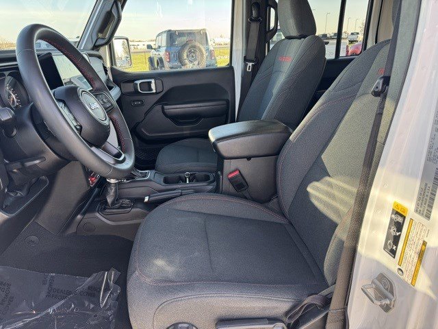 Used 2024 Jeep Wrangler Unlimited Rubicon image 13