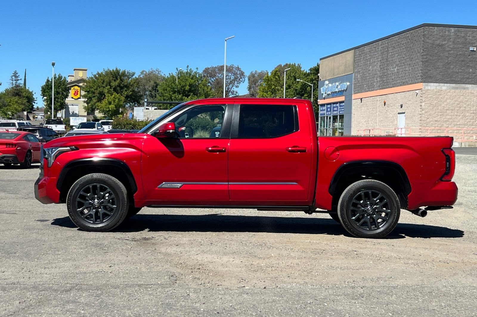 Used 2025 Toyota Tundra Platinum AWD/4WD image 7