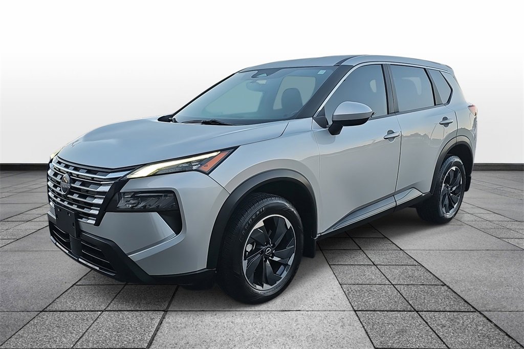 Used 2024 Nissan Rogue SV