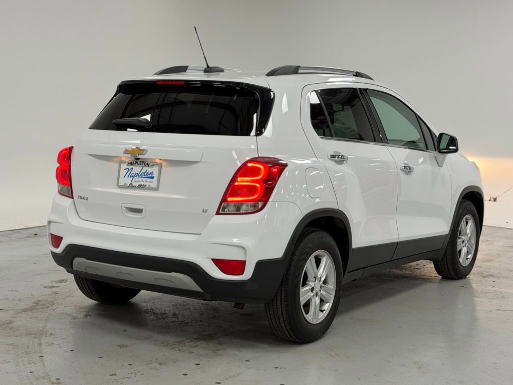 Used 2017 Chevrolet Trax LT w/ LT Convenience Package image 4