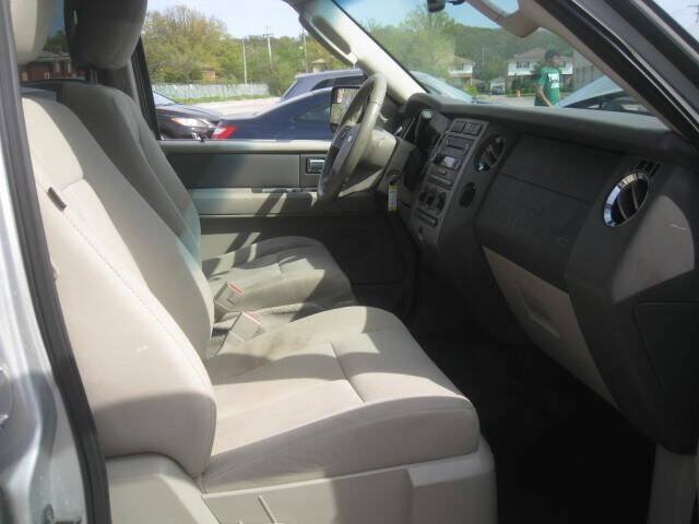 Used 2012 Ford Expedition XL w/ HD Trailer Tow Pkg AWD/4WD image 23