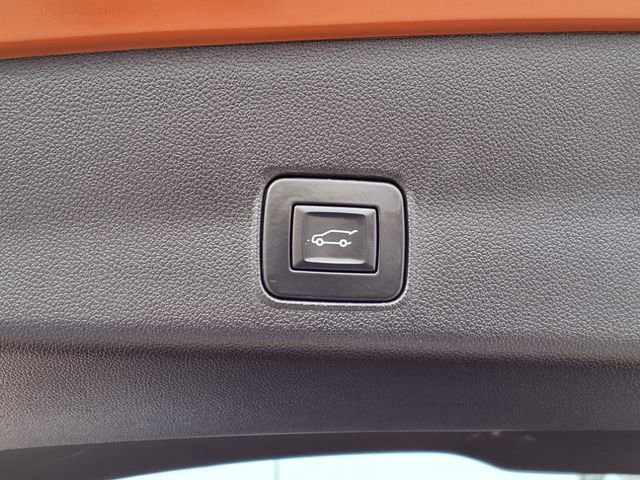 Used 2023 Chevrolet TrailBlazer ACTIV w/ Sun and Liftgate Package image 7