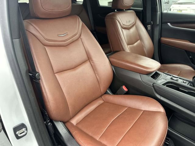 Used 2020 Cadillac XT5 Premium Luxury w/ LPO, Floor Liner Package image 24