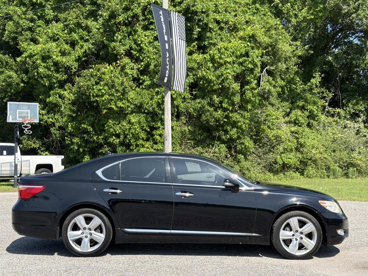 Used 2011 Lexus LS 460 w/ Comfort Pkg RWD image 7