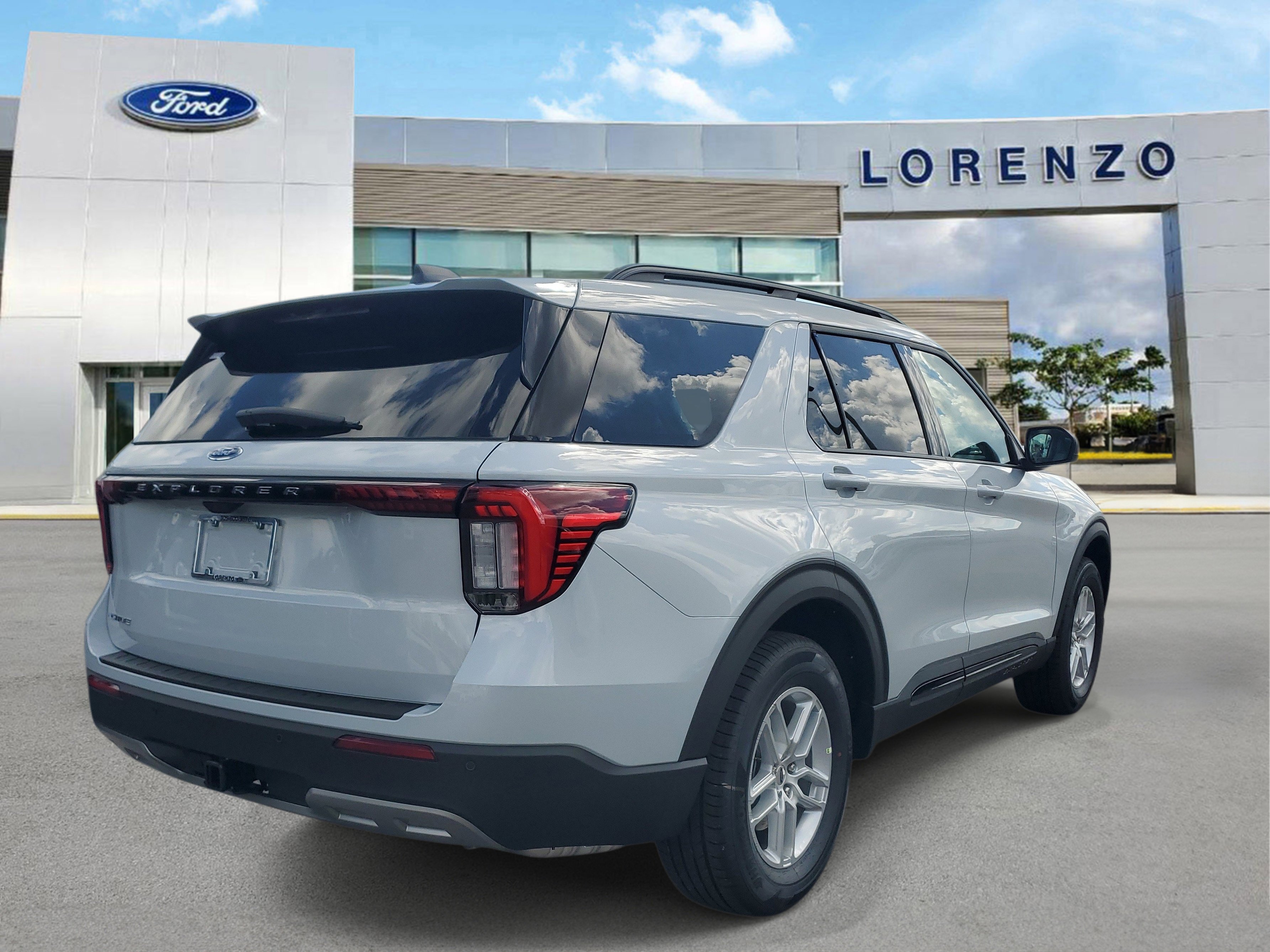 New 2026 Ford Explorer Active image 4