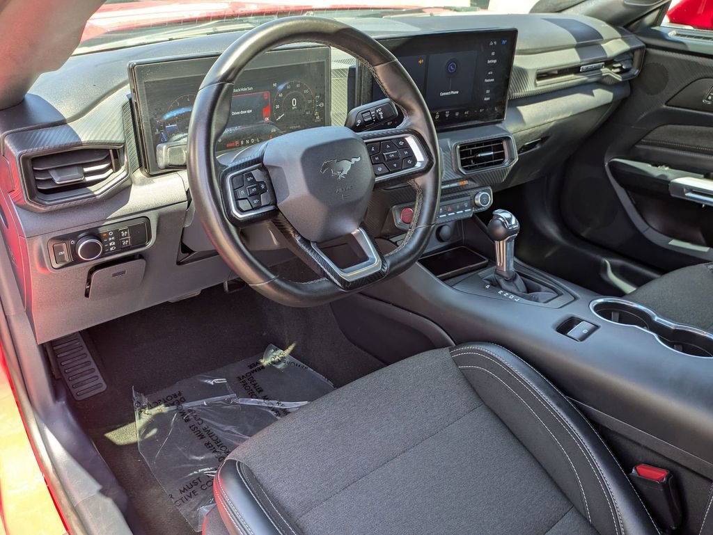 Used 2024 Ford Mustang Convertible image 14