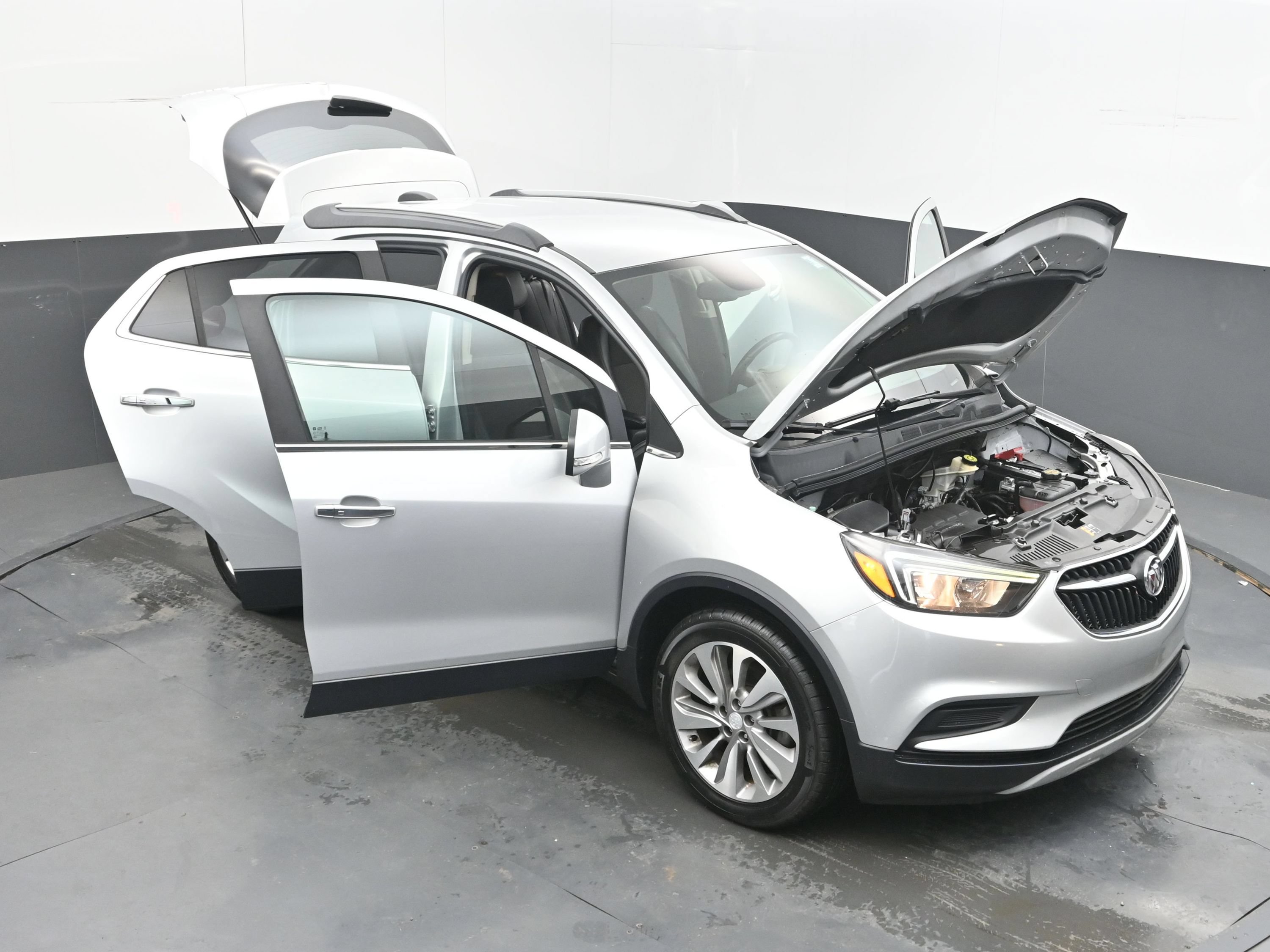 Used 2019 Buick Encore Preferred w/ Safety Package FWD image 34