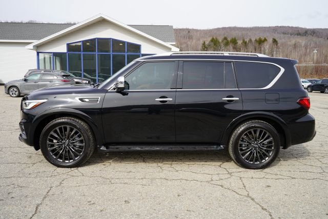 Used 2023 INFINITI QX80 Sensory w/ All-Season Package image 4