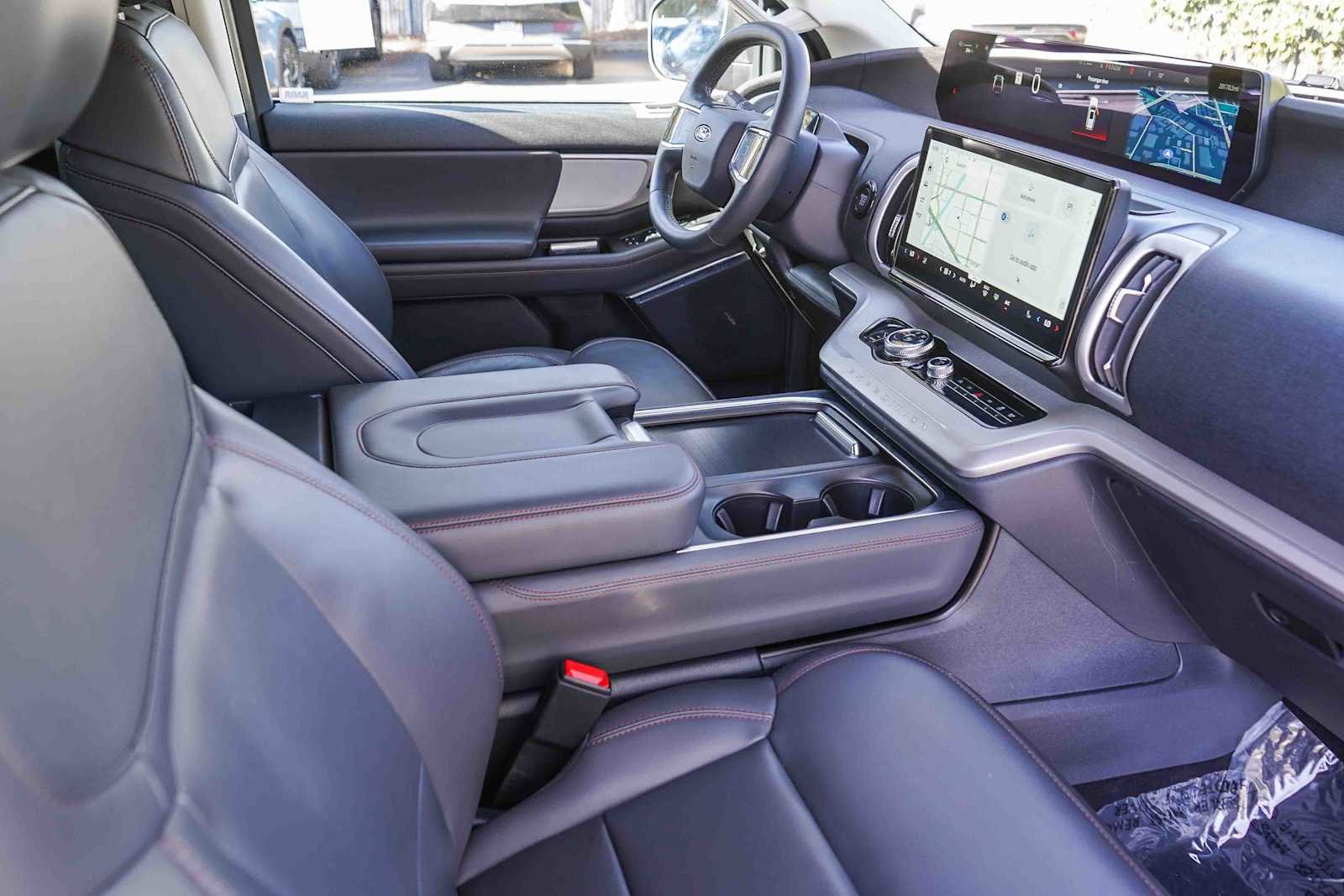 Used 2025 Ford Expedition Max Active RWD image 17