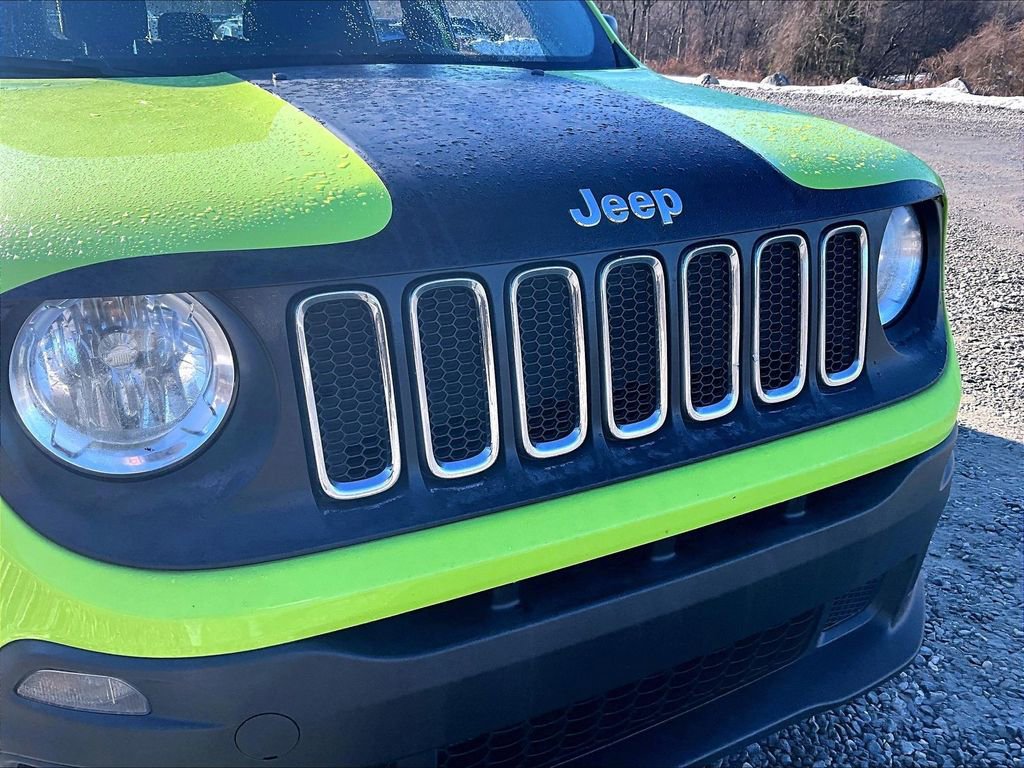 Used 2017 Jeep Renegade Sport image 26