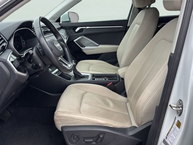 Used 2022 Audi Q3 2.0T Premium Plus w/ Premium Plus Package image 21