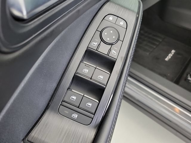 Used 2023 Nissan Rogue SV w/ SV Premium B Package FWD image 22