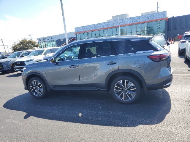 New 2027 INFINITI QX60 Luxe w/ Family Package AWD/4WD image 4