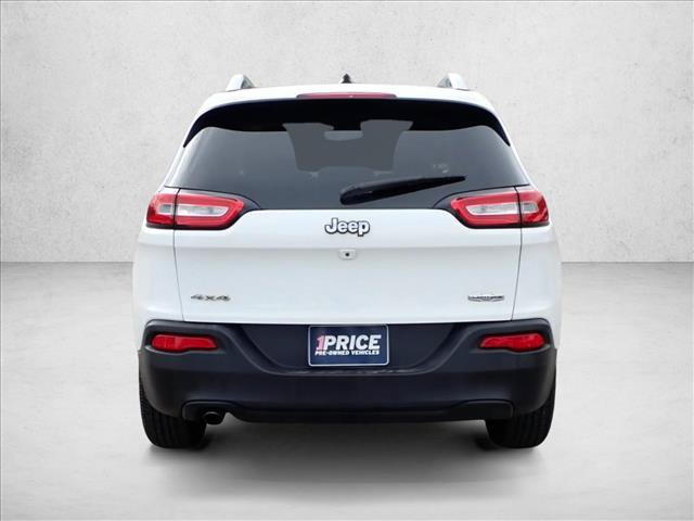 Used 2015 Jeep Cherokee Latitude AWD/4WD image 3