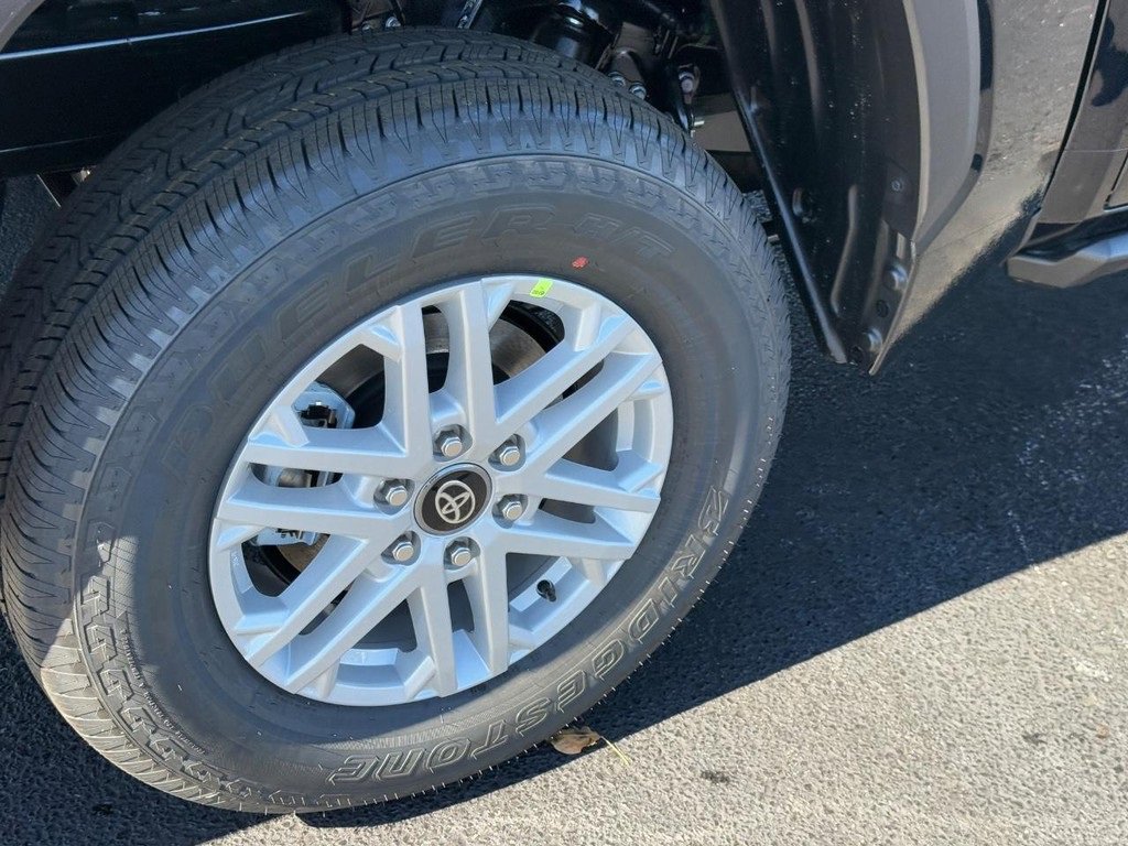 New 2026 Toyota Tundra SR5 image 4