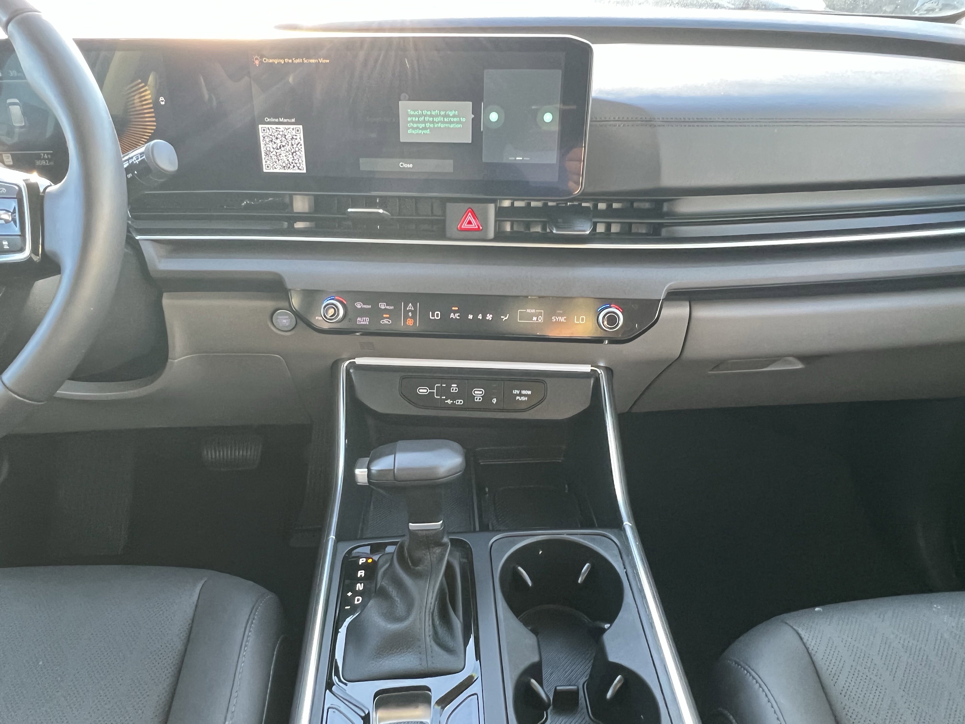 Certified 2025 Kia Carnival EX image 19