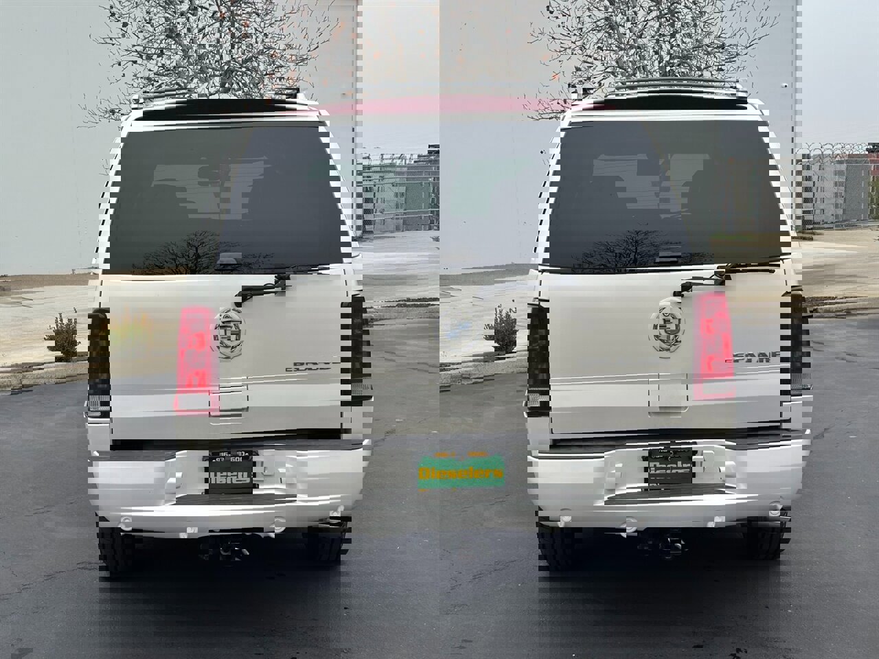 Used 2005 Cadillac Escalade AWD image 10