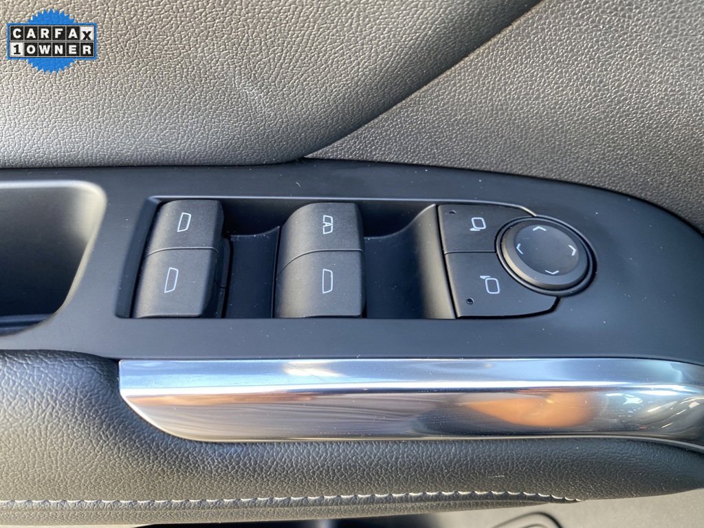 Used 2025 Chevrolet Traverse LT image 27