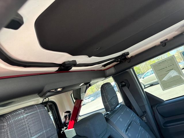 Used 2025 Ford Bronco Heritage Edition AWD/4WD image 38