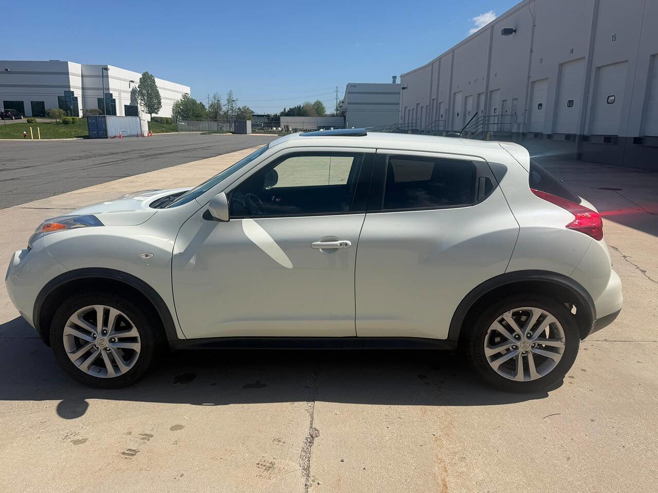 Used 2011 Nissan Juke SL image 6