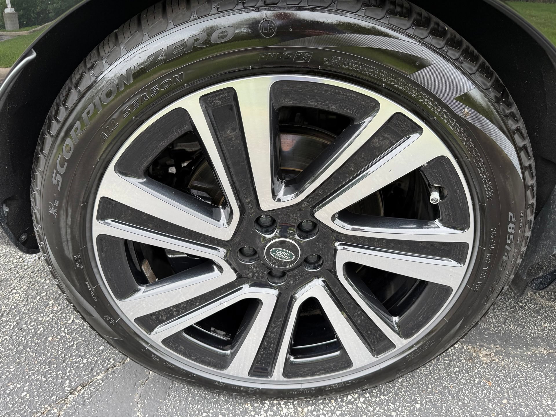 Certified 2023 Land Rover Range Rover SE AWD/4WD image 38