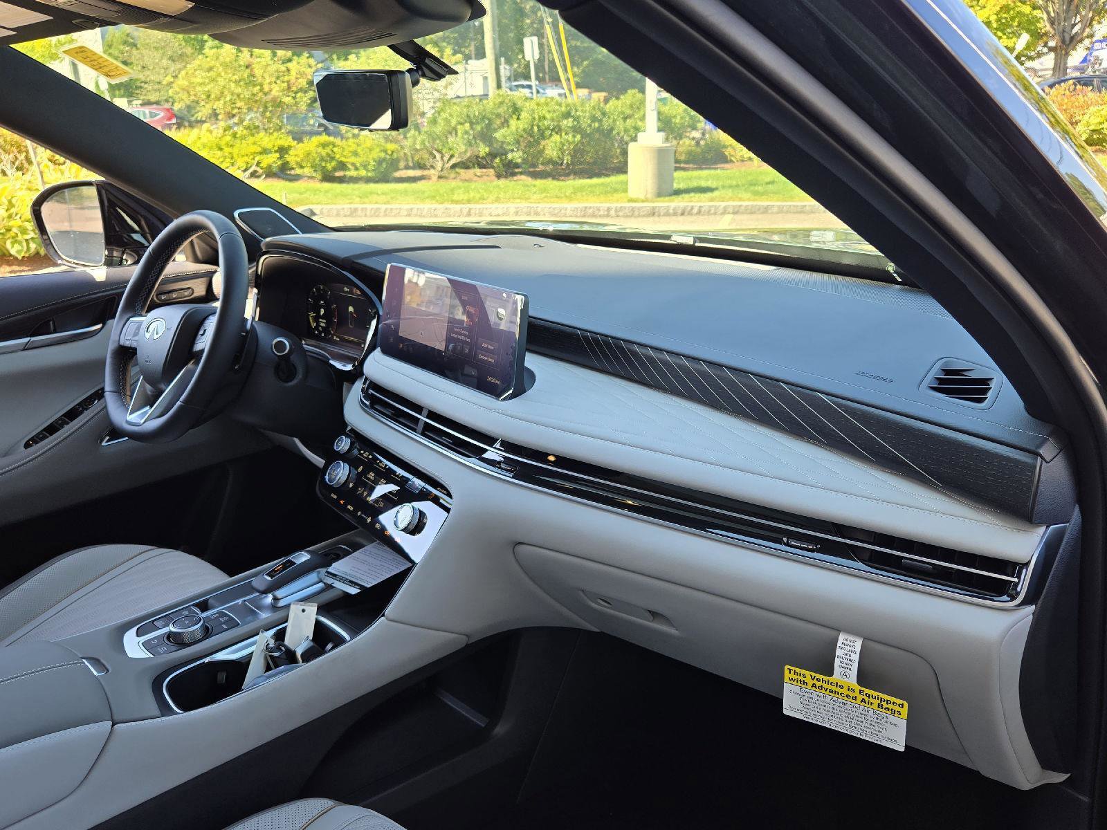 New 2026 INFINITI QX60 Autograph w/ Dark Cargo Package image 18