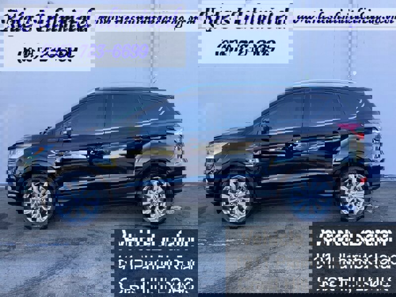 Used 2017 Ford Escape Titanium image 3