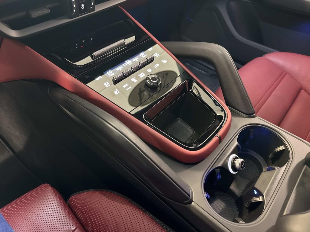 Used 2024 Porsche Cayenne Turbo GT image 26