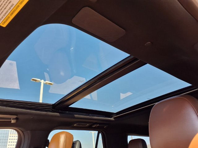 Certified 2023 Lincoln Navigator Reserve RWD image 10