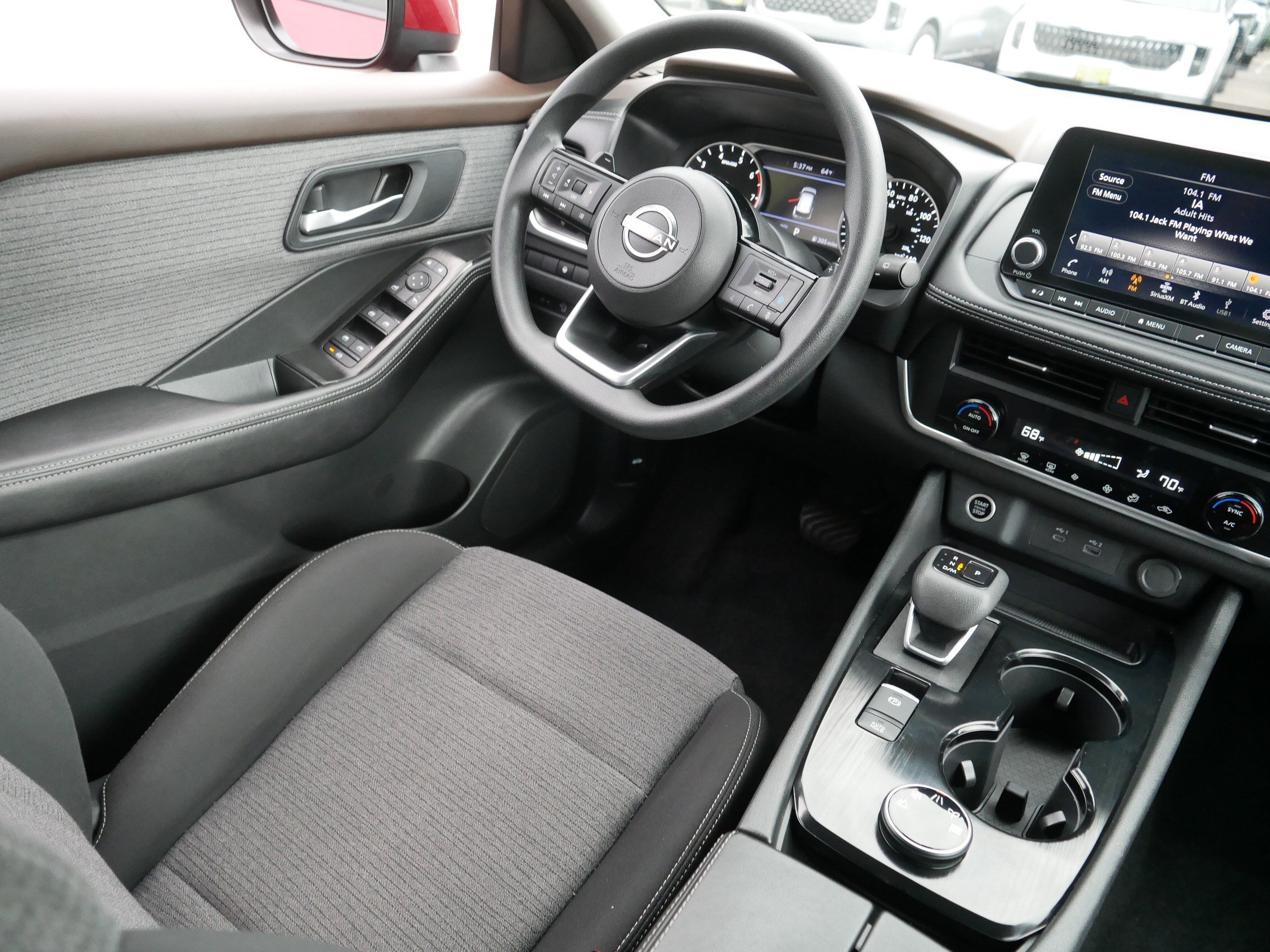 Certified 2023 Nissan Rogue SV AWD/4WD image 9