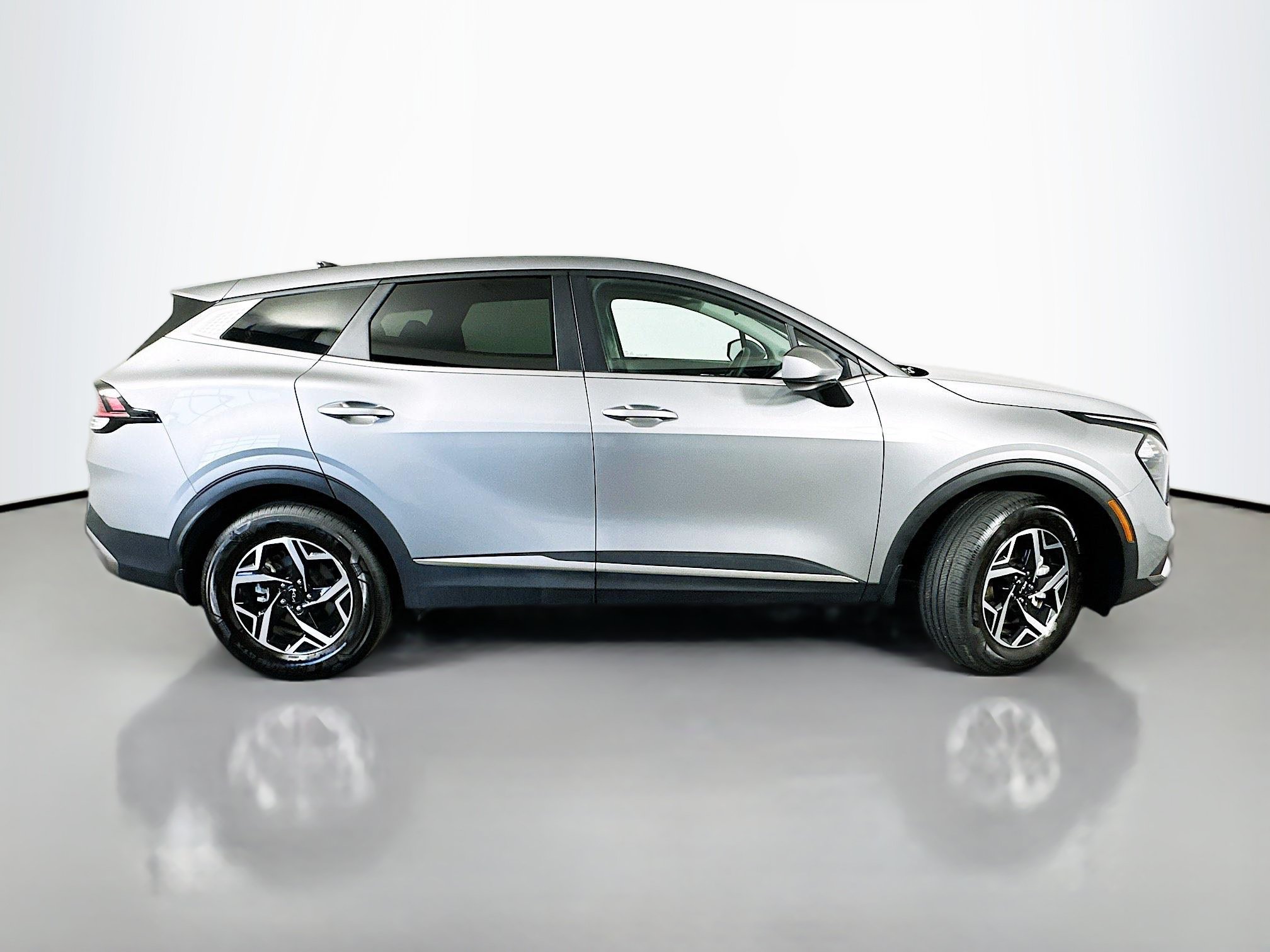 Certified 2023 Kia Sportage LX AWD/4WD image 8