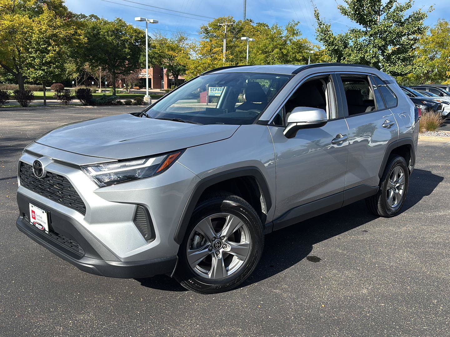 Used 2025 Toyota RAV4 XLE AWD/4WD image 1