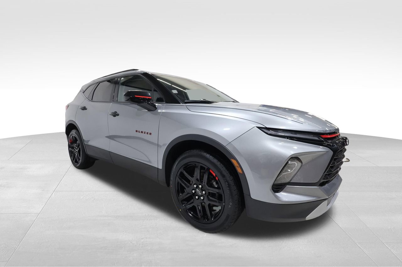 Certified 2024 Chevrolet Blazer LT w/ Redline Edition FWD image 6