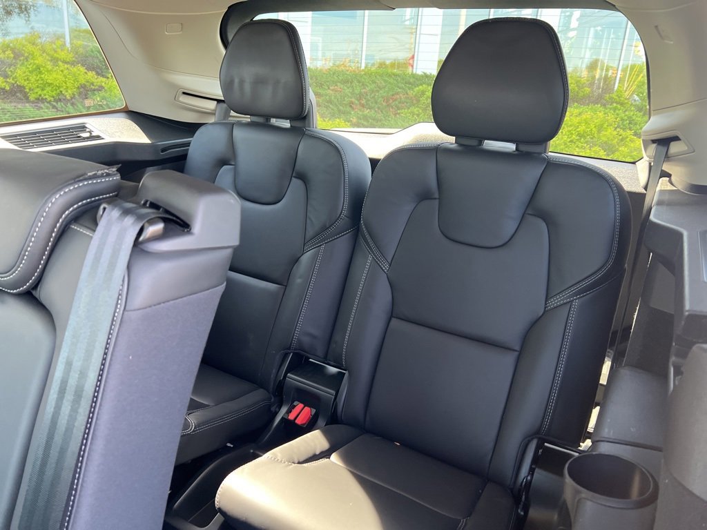 Certified 2023 Volvo XC90 T8 Ultimate w/ Protection Package Premier image 33