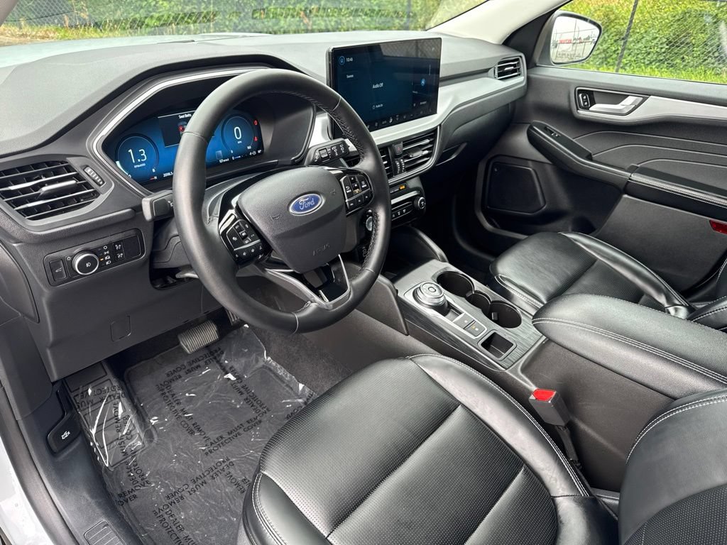 Used 2025 Ford Escape Platinum AWD/4WD image 8