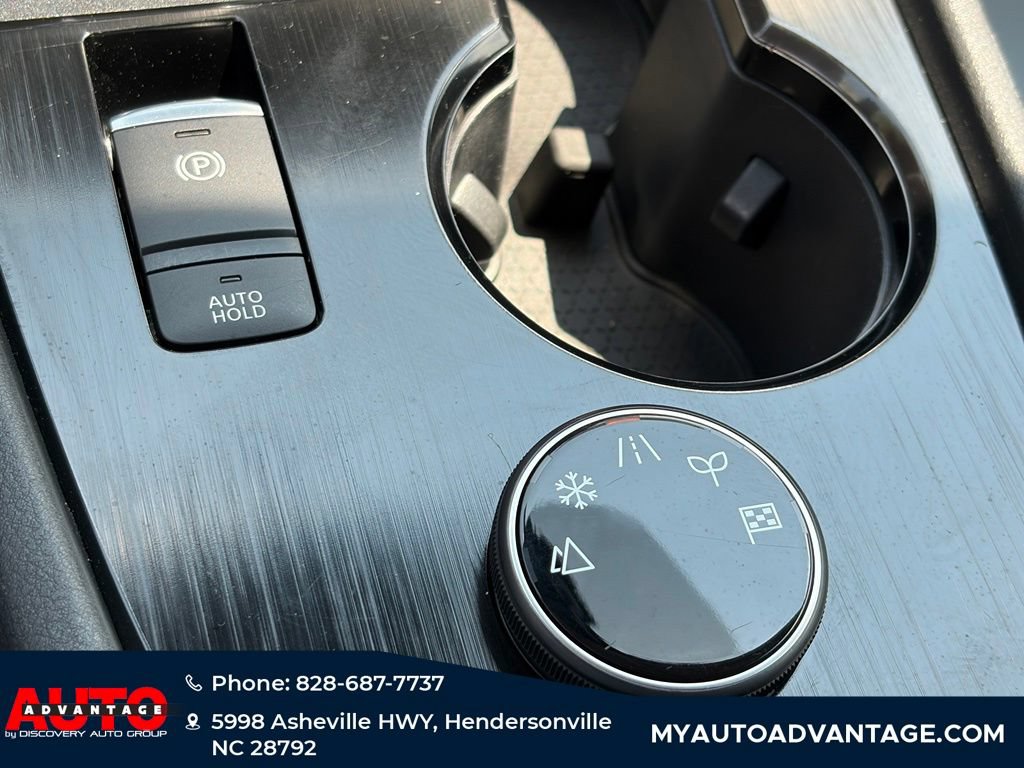 Used 2025 Nissan Rogue SV AWD/4WD image 17