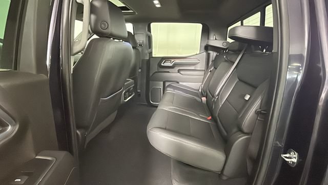 Used 2023 GMC Sierra 1500 SLT w/ SLT Convenience Package AWD/4WD image 26