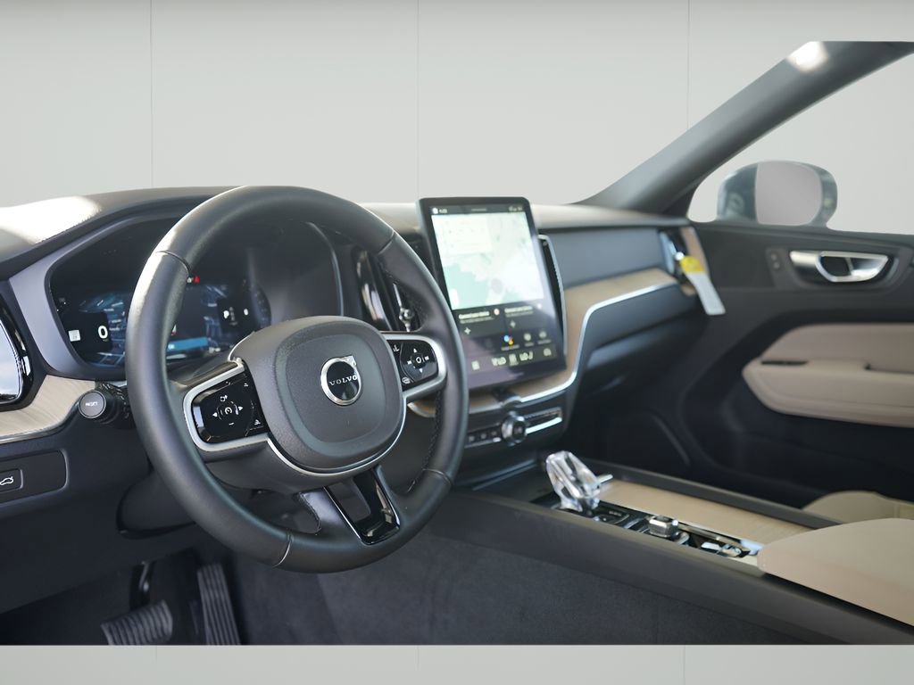 New 2026 Volvo XC60 B5 Plus w/ Climate Package PRO AWD/4WD image 18