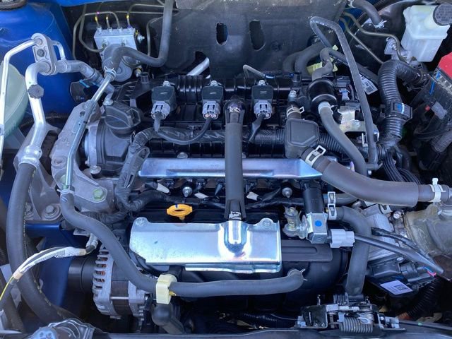 Used 2021 Nissan Kicks S image 22