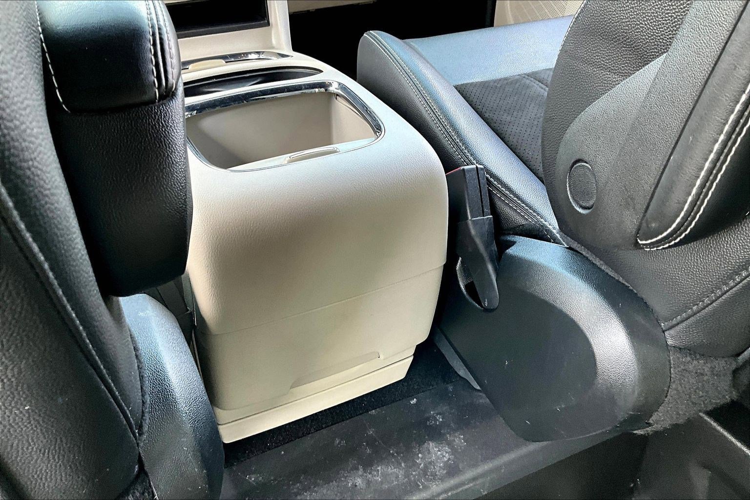 Used 2020 Dodge Grand Caravan SXT FWD image 10